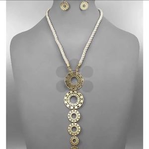 3/$15 ** White n Golden Long Necklace n earrings